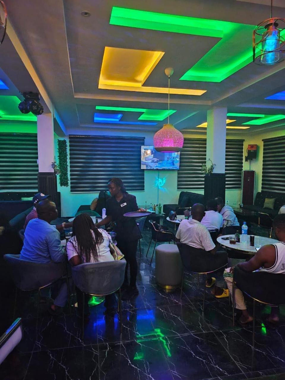 West Wing Hotel Lagos Exterior foto